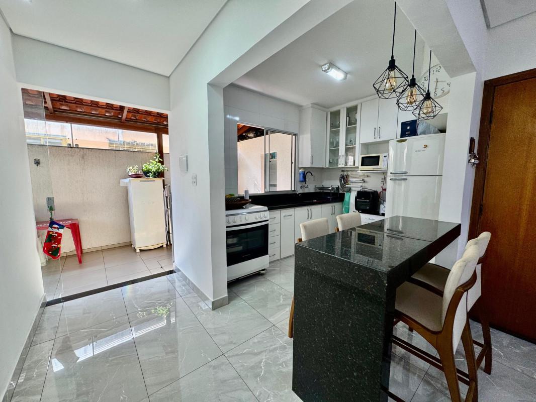 Apartamento, Paquetá, 2 Quartos, 1 Vaga