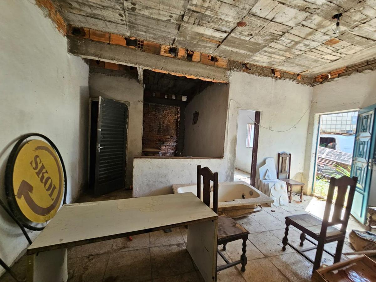Lote, Ouro Minas, 0 Quarto, 20 Vagas