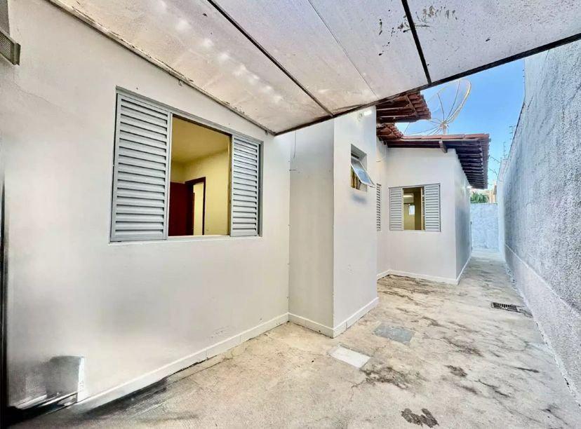 Casa, Castelo, 4 Quartos, 3 Vagas, 1 Suíte