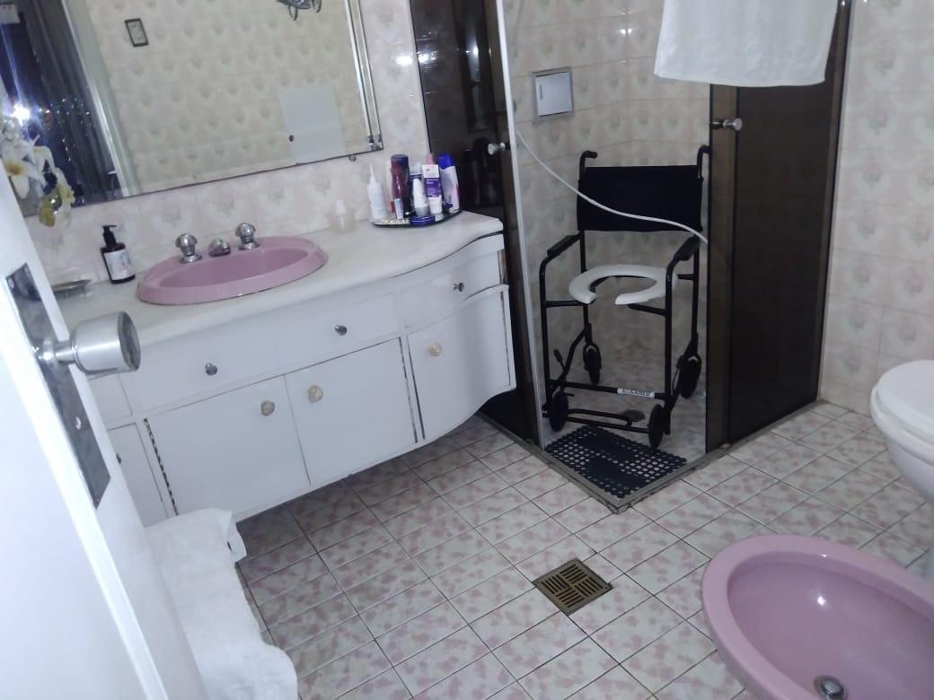 Casa, Prado, 4 Quartos, 2 Vagas, 1 Suíte