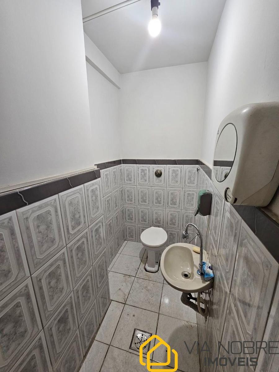 Sala, Centro