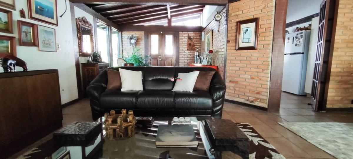 Casa, Pampulha, 5 Quartos, 4 Vagas, 2 Suítes