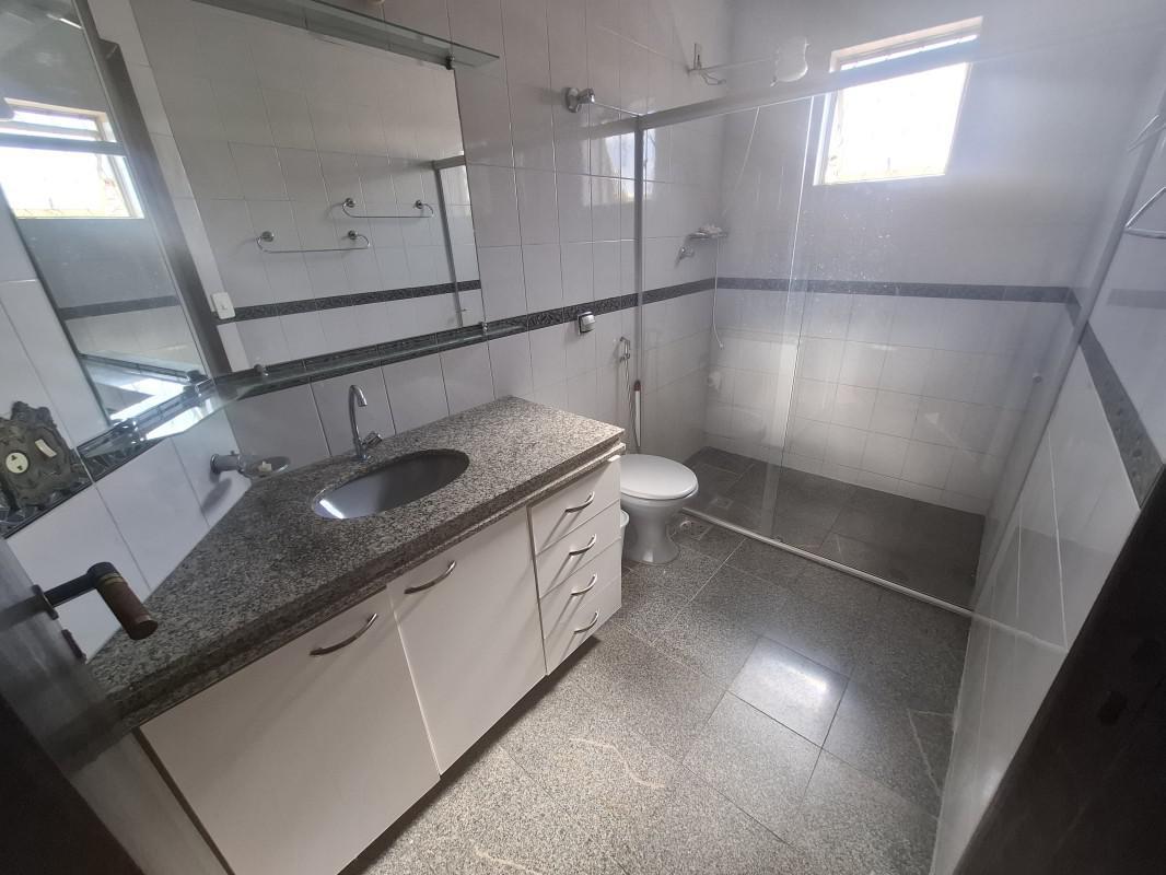 Casa, Vale das Orquídeas, 3 Quartos, 3 Vagas, 2 Suítes