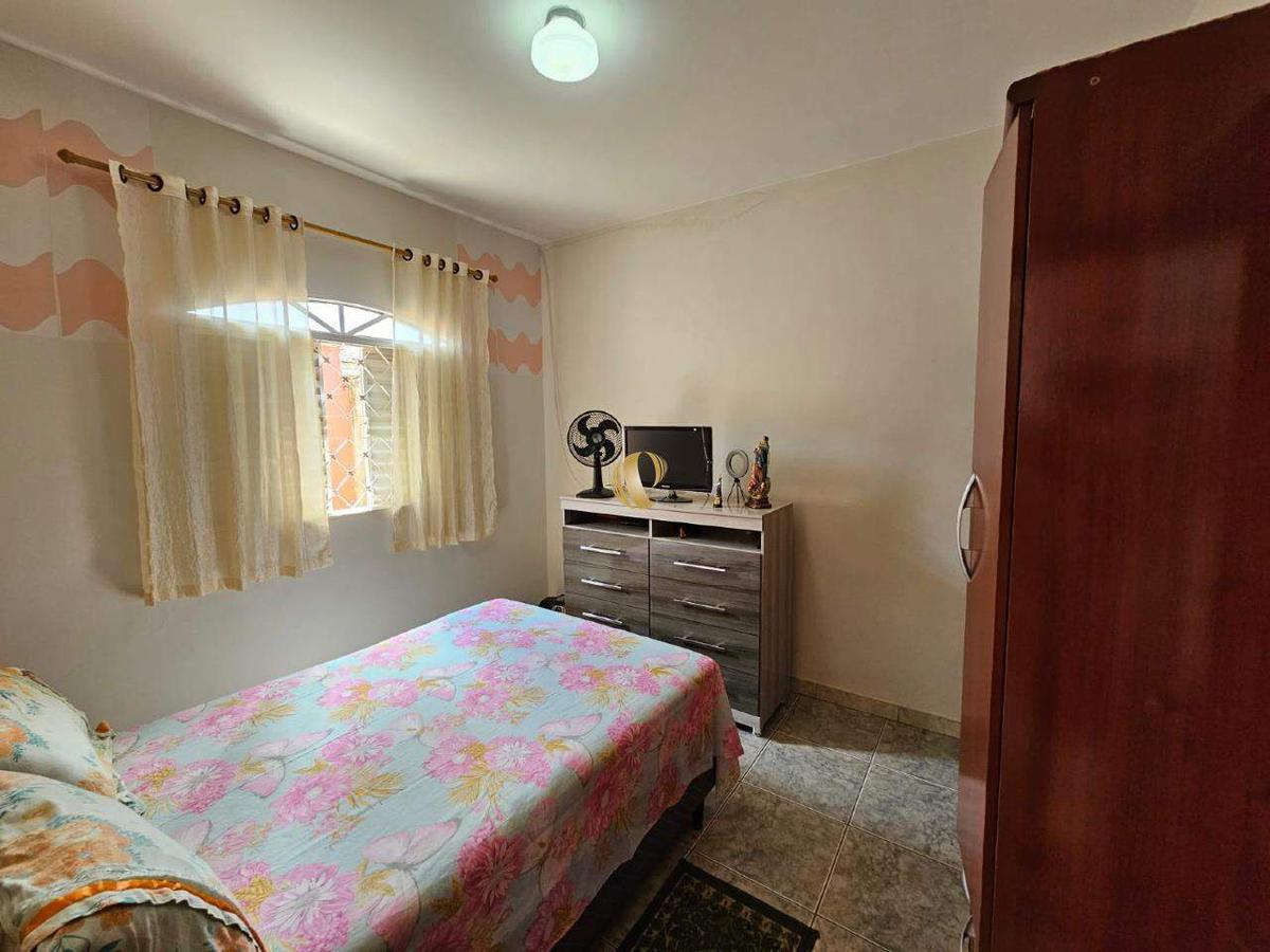 Casa, Cidade de Deus, 2 Quartos, 2 Vagas