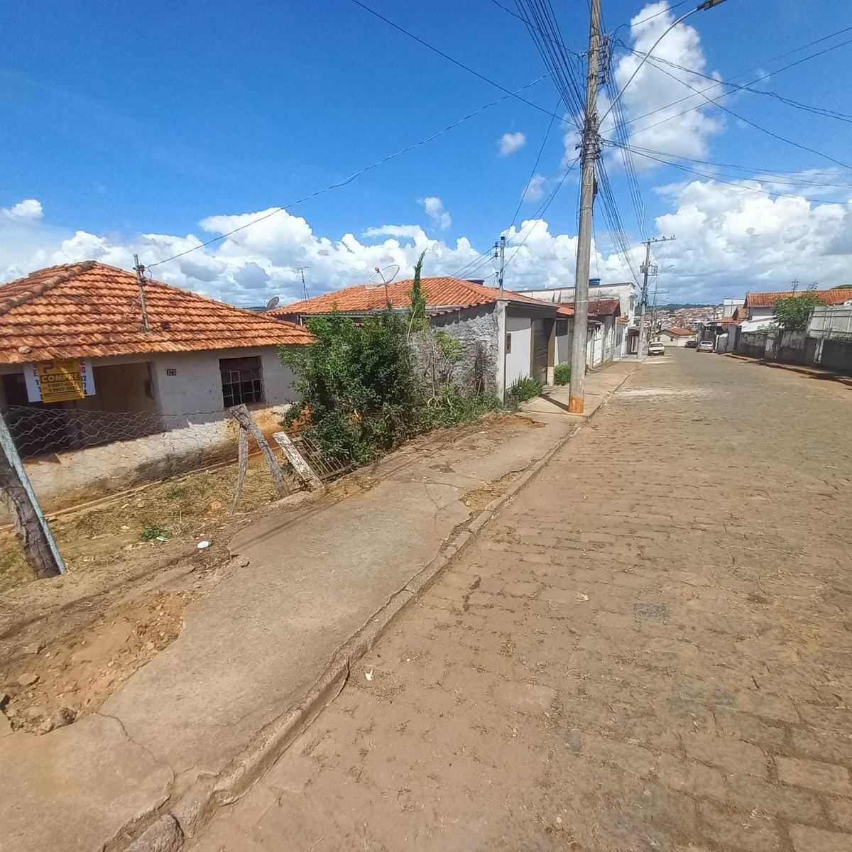 Lote, Centro, 0 Quarto, 0 Vaga