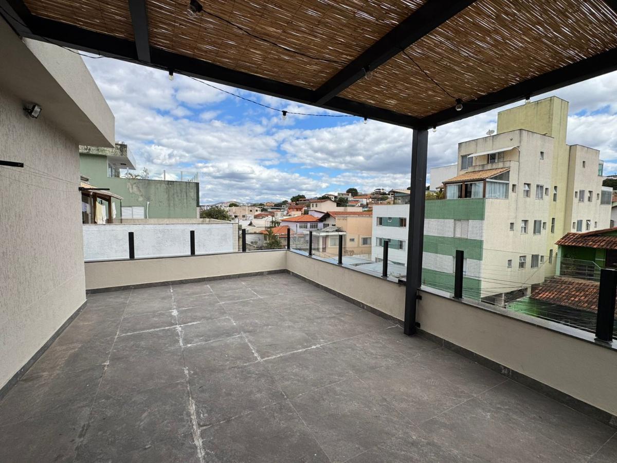 Cobertura, Santa Cruz, 4 Quartos, 2 Vagas, 2 Suítes