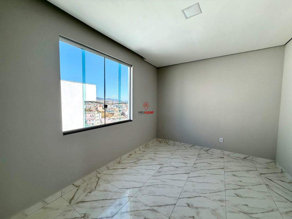 Casa, Masterville, 3 Quartos, 3 Vagas, 1 Suíte