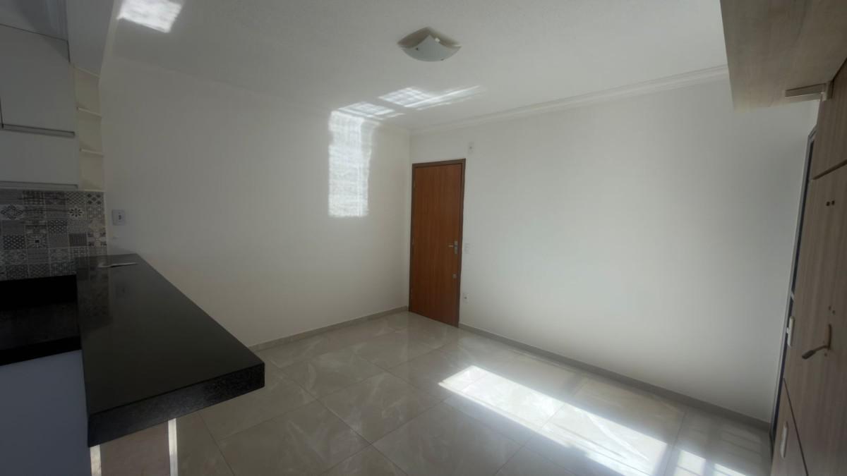 Apartamento, Paulo VI, 2 Quartos, 0 Vaga