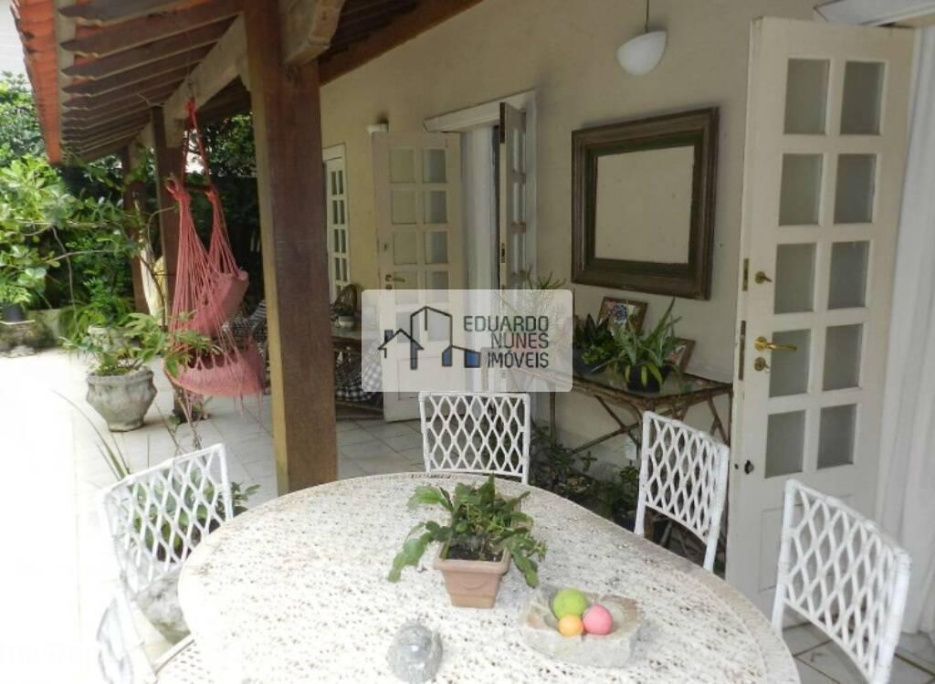 Casa, Santa Lúcia, 6 Quartos, 10 Vagas, 3 Suítes