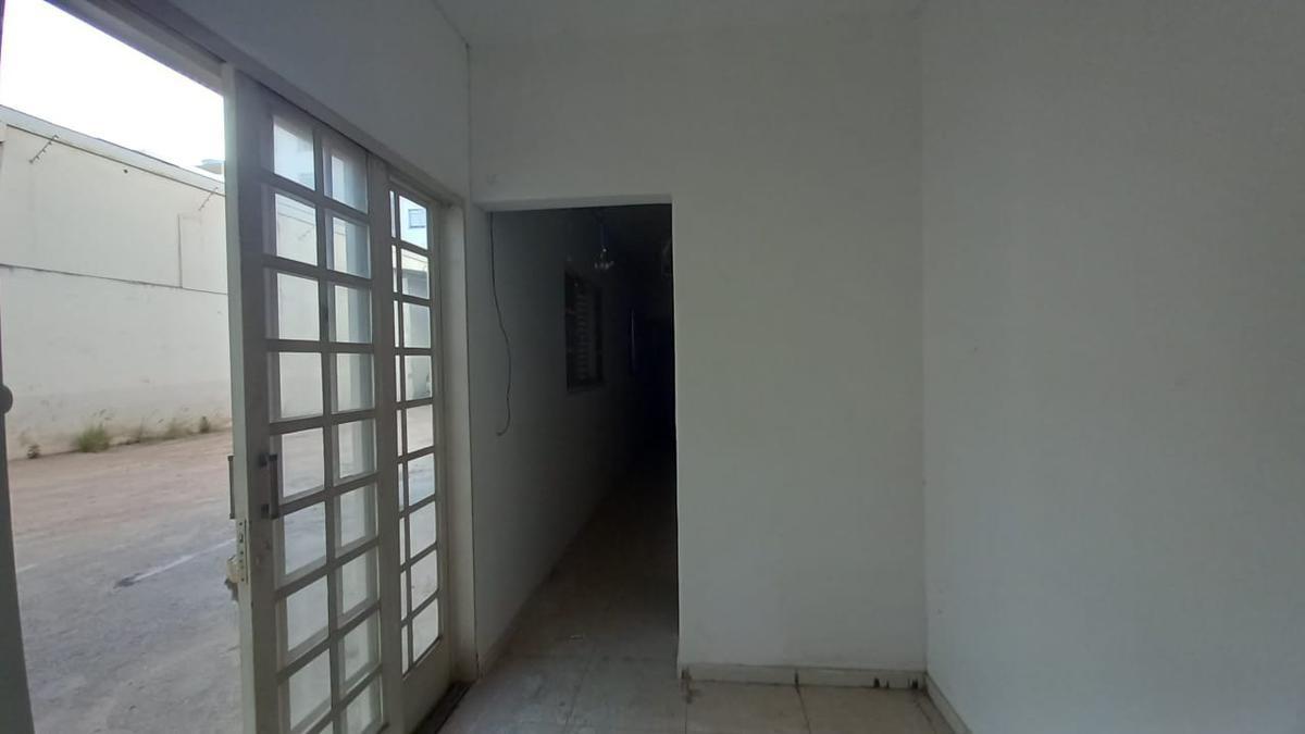 Galpão, Dona Clara, 0 Quarto, 15 Vagas