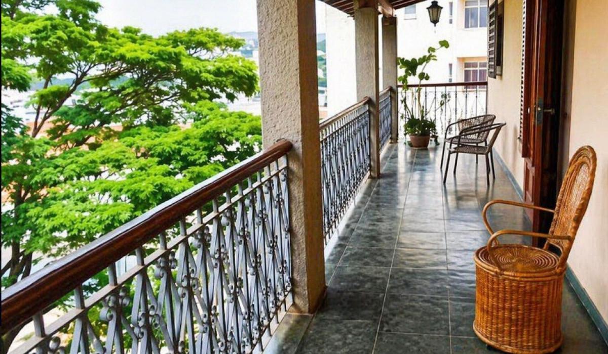 Casa, Santa Lúcia, 6 Quartos, 12 Vagas, 2 Suítes