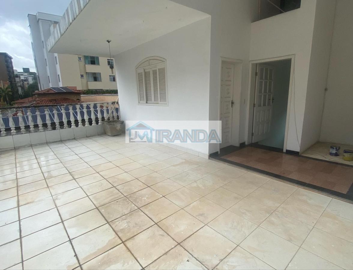 Casa, Castelo, 5 Quartos, 6 Vagas, 2 Suítes