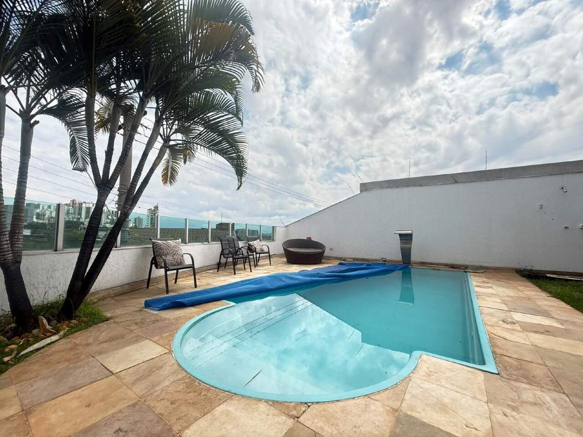 Casa, Estoril, 3 Quartos, 2 Vagas, 1 Suíte