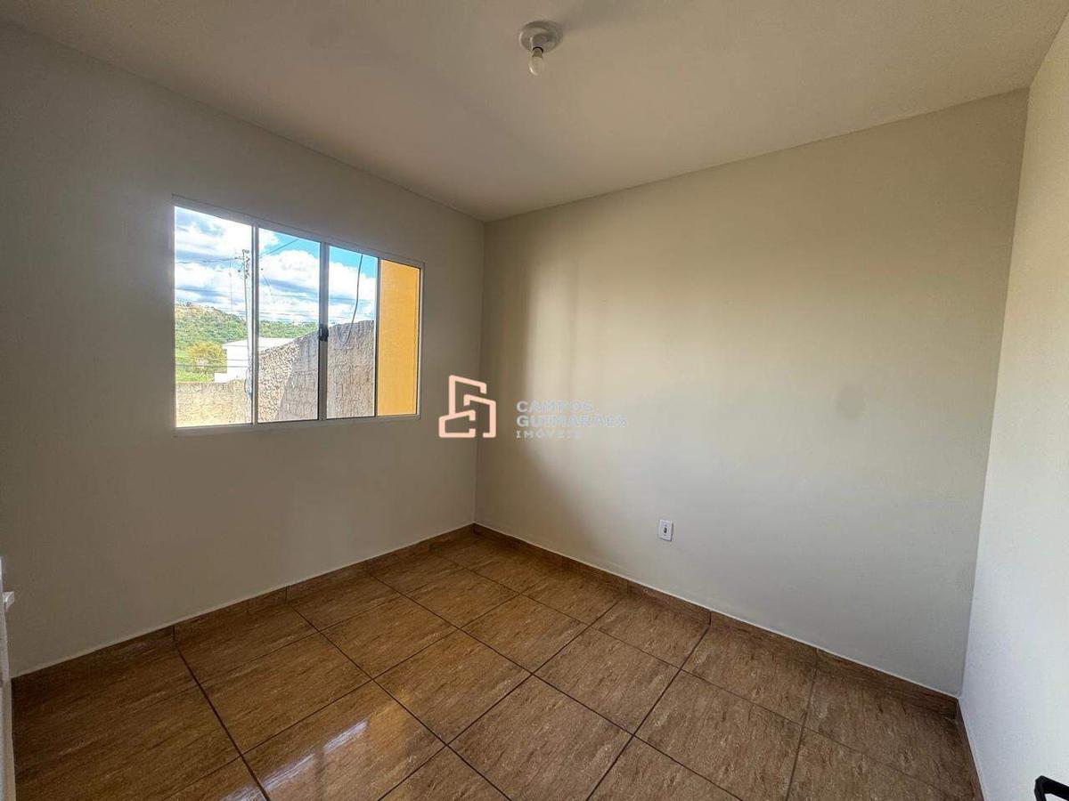 Casa, Masterville, 2 Quartos, 2 Vagas