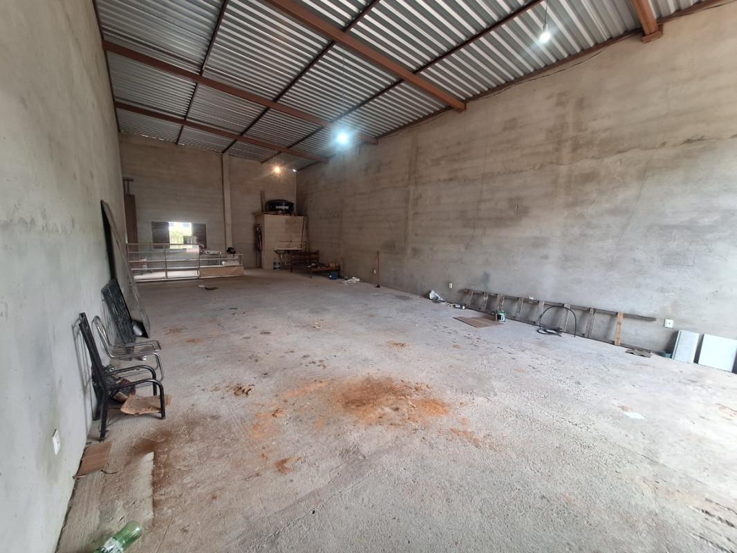 Galpão, Sevilha (2 Seção), 2 Quartos, 15 Vagas