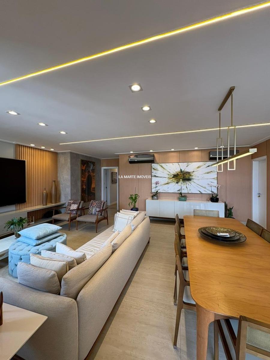 Apartamento, Centro, 4 Quartos, 4 Vagas, 3 Suítes