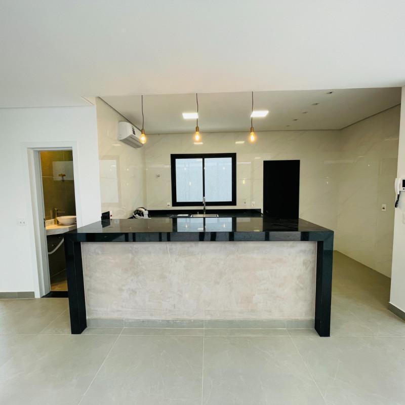 Casa, Trevo, 4 Quartos, 4 Vagas, 3 Suítes