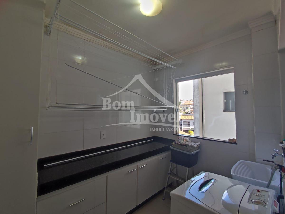 Apartamento, Centro, 2 Quartos, 1 Vaga