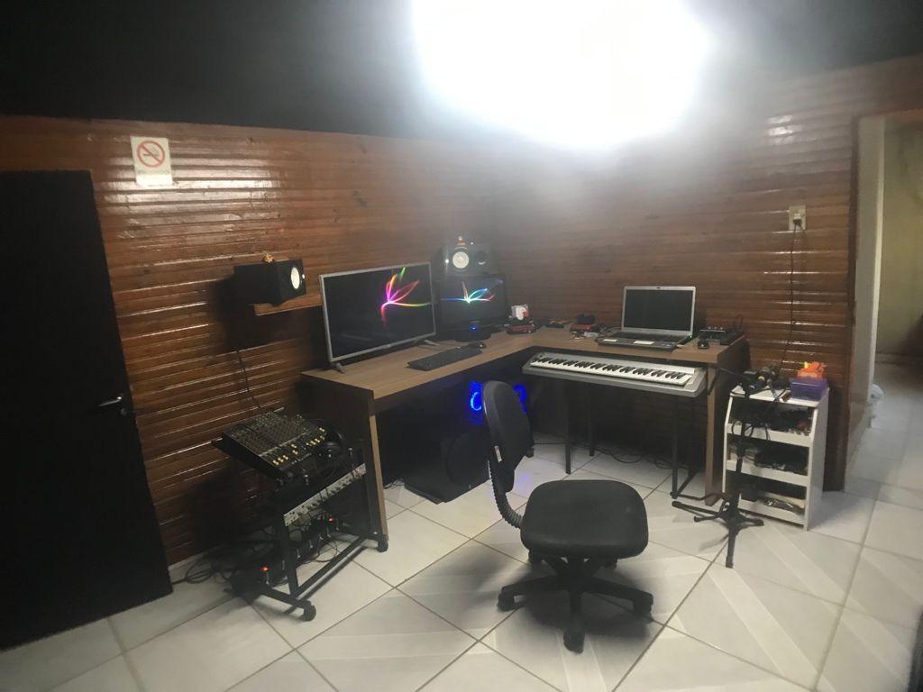 Fazenda, Centro, 4 Quartos, 0 Vaga