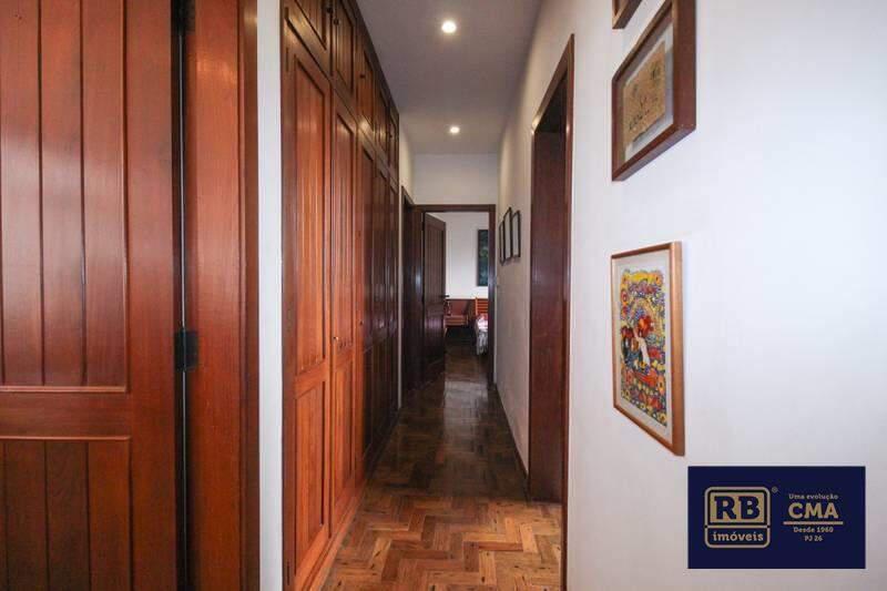Casa, Serra, 4 Quartos, 5 Vagas, 1 Suíte