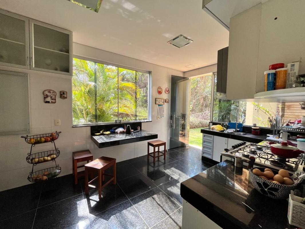 Casa, Serra dos Bandeirantes, 3 Quartos, 4 Vagas, 1 Suíte