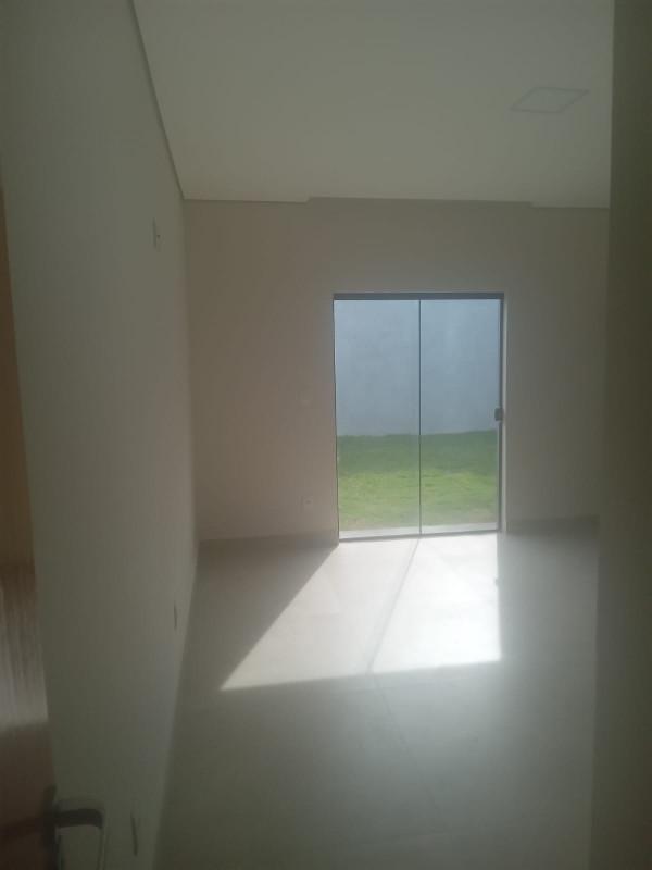 Casa, Jardim Imperial, 3 Quartos, 2 Vagas, 1 Suíte