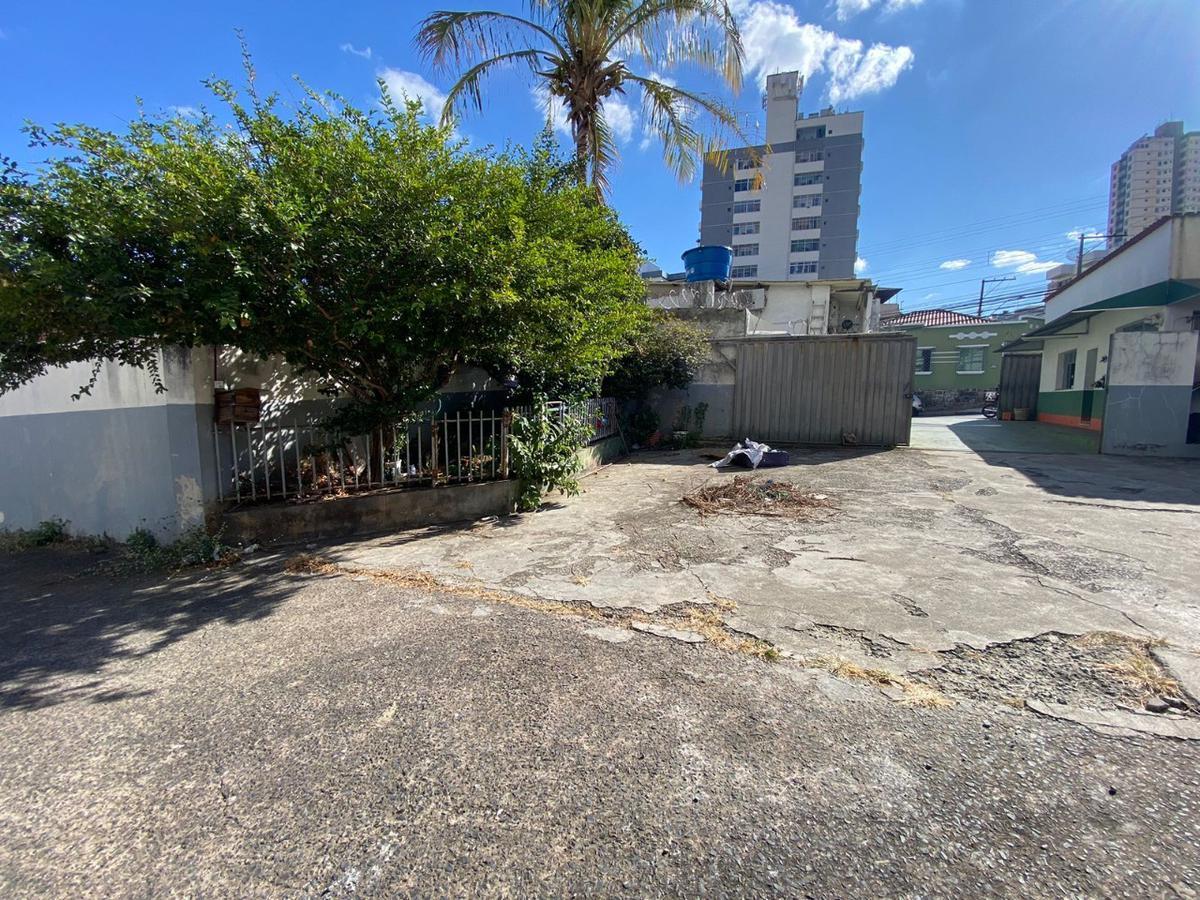 Lote, Colégio Batista, 0 Quarto, 0 Vaga, 2 Suítes