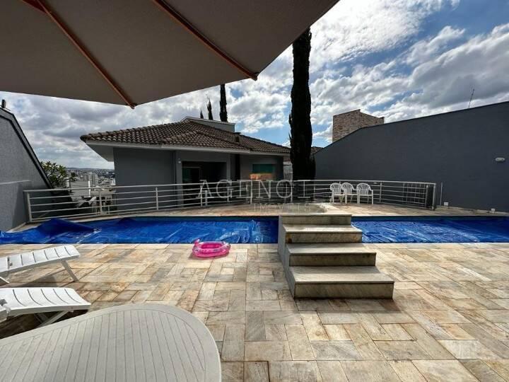 Casa, Paquetá, 4 Quartos, 0 Vaga, 1 Suíte