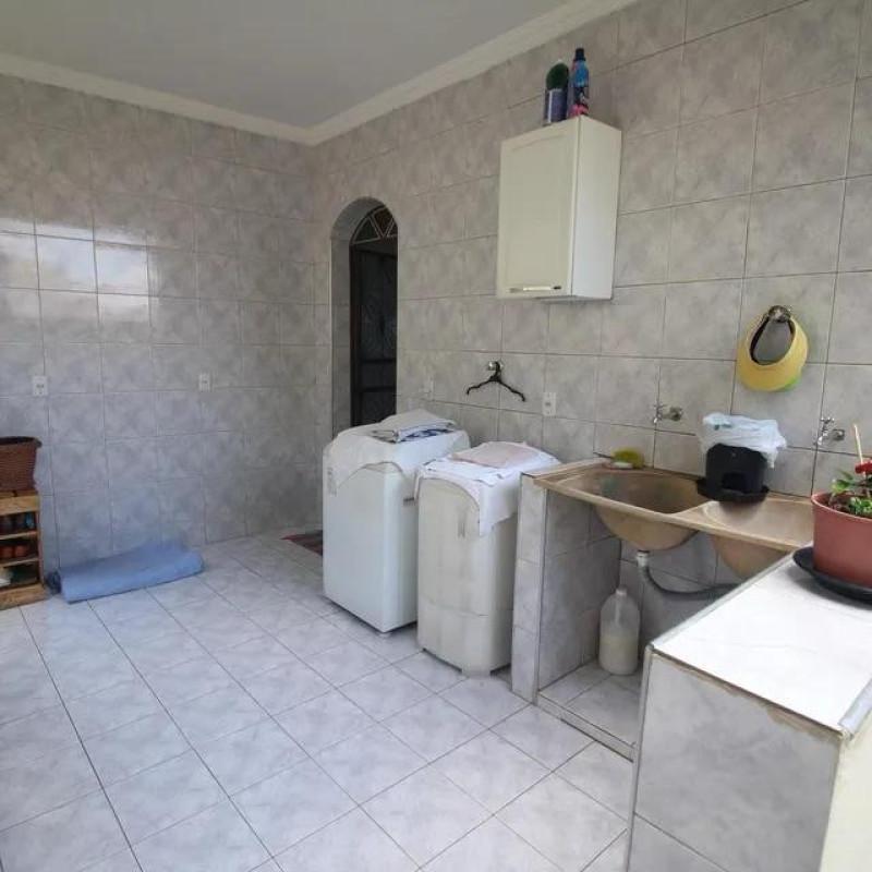 Casa, Tirol (barreiro), 4 Quartos, 4 Vagas, 1 Suíte