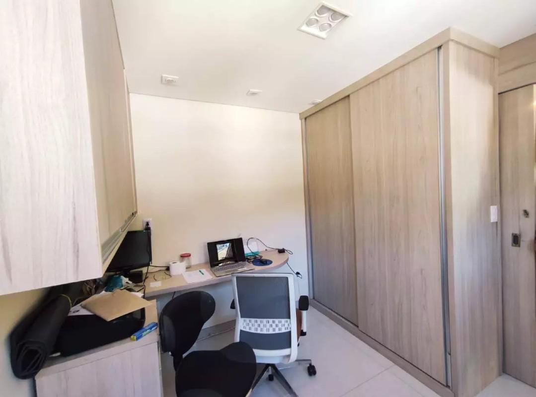 Casa, Buritis, 4 Quartos, 3 Vagas, 2 Suítes