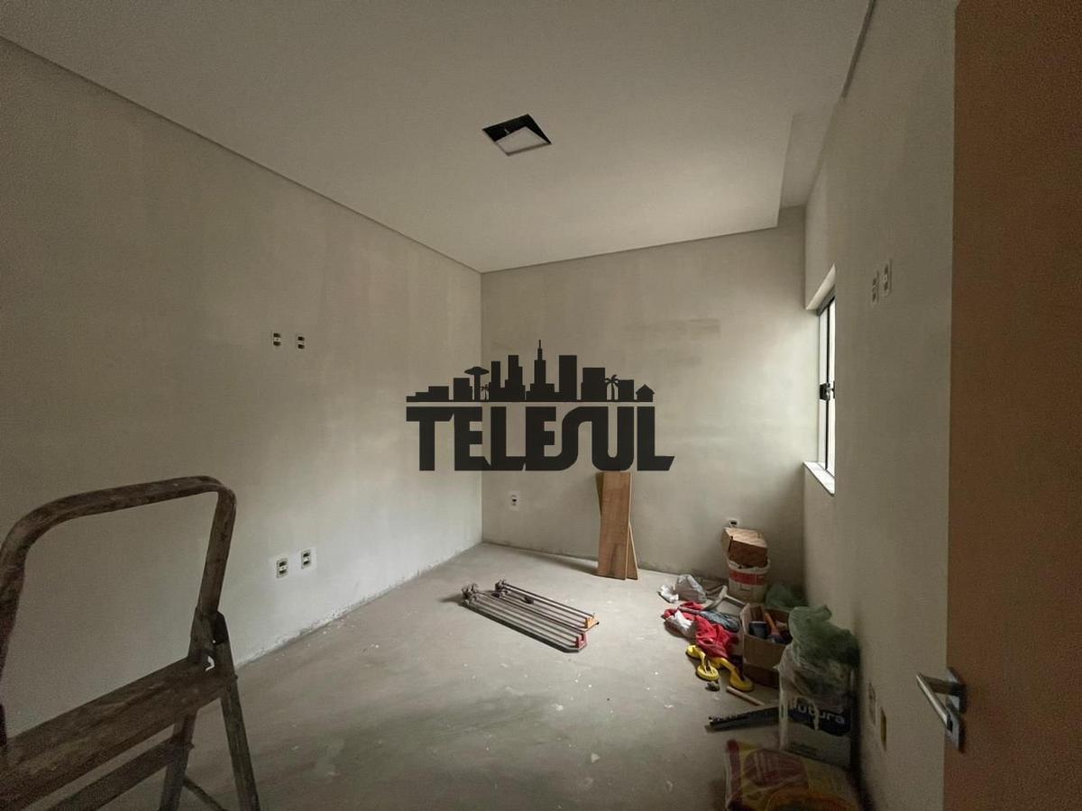 Casa, Parque Ileana, 3 Quartos, 2 Vagas, 1 Suíte