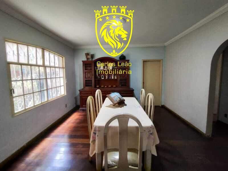 Casa, Planalto, 7 Quartos, 3 Vagas, 3 Suítes