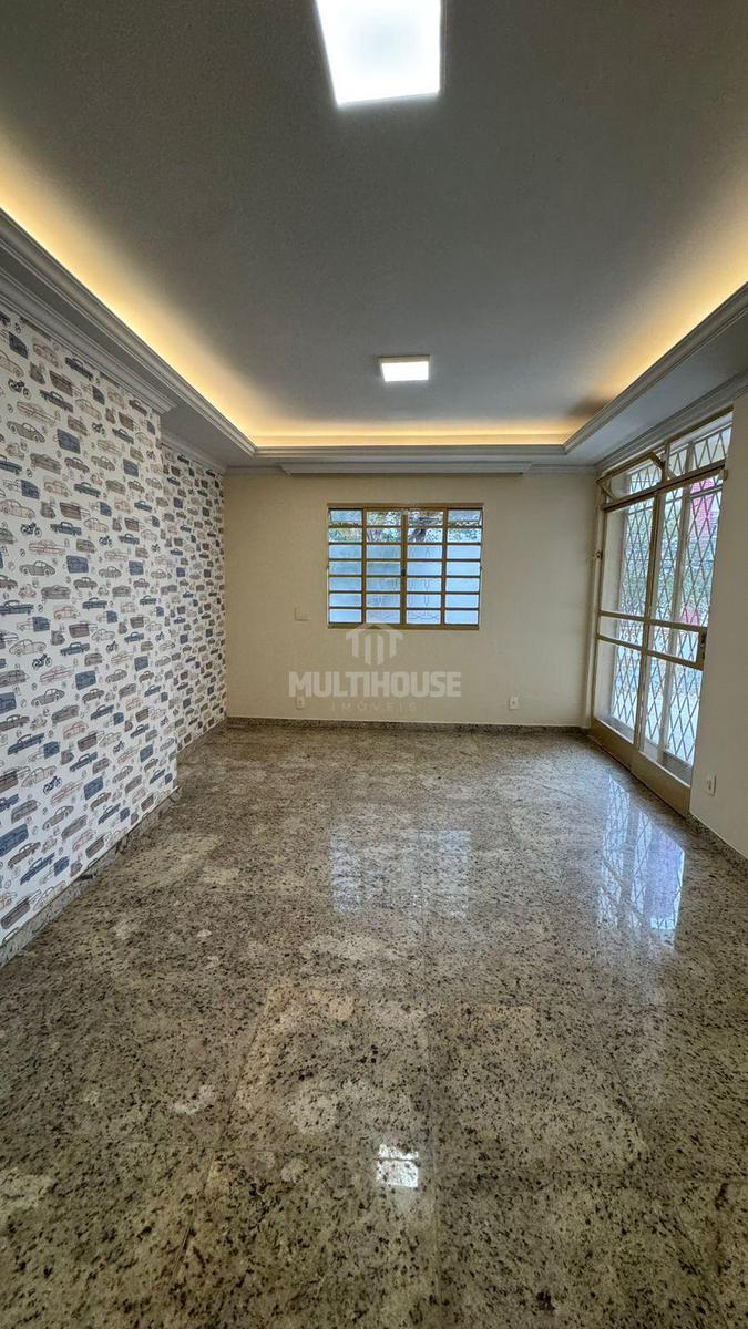 Casa, São Luiz (pampulha), 4 Quartos, 3 Vagas, 1 Suíte