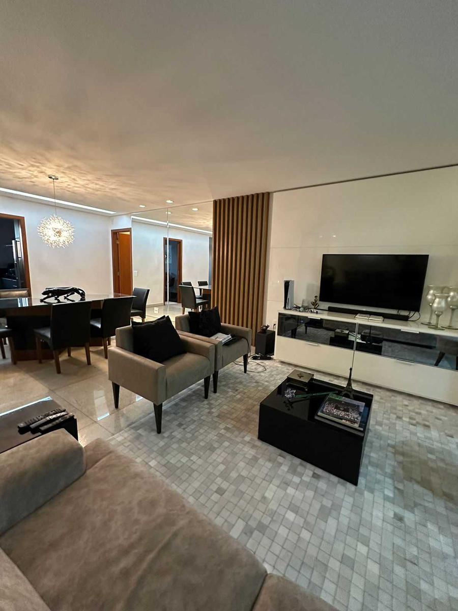 Apartamento, Castelo, 4 Quartos, 3 Vagas, 2 Suítes
