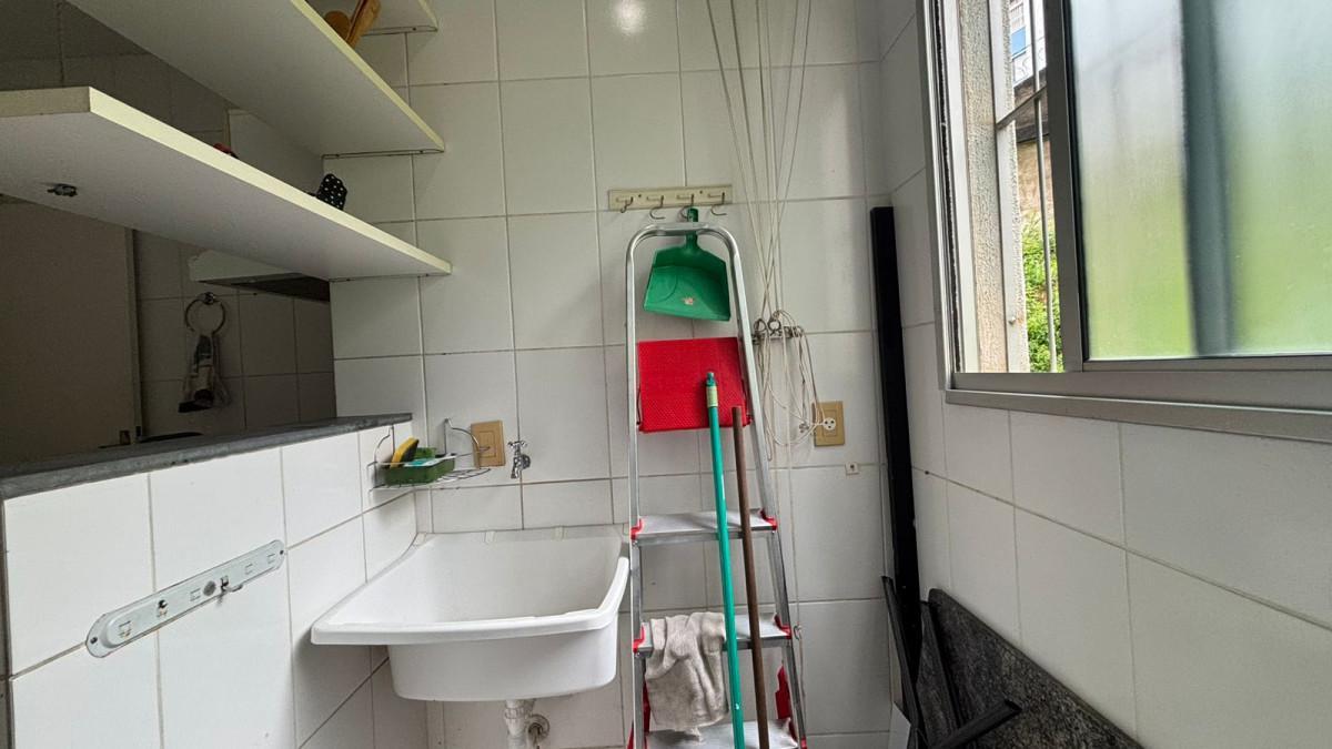 Apartamento, Sagrada Família, 2 Quartos, 1 Vaga
