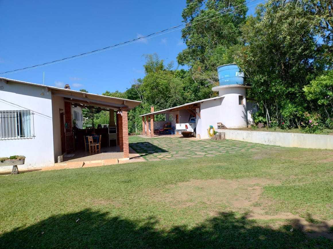 Fazenda, Zona Rural, 3 Quartos, 2 Vagas, 2 Suítes