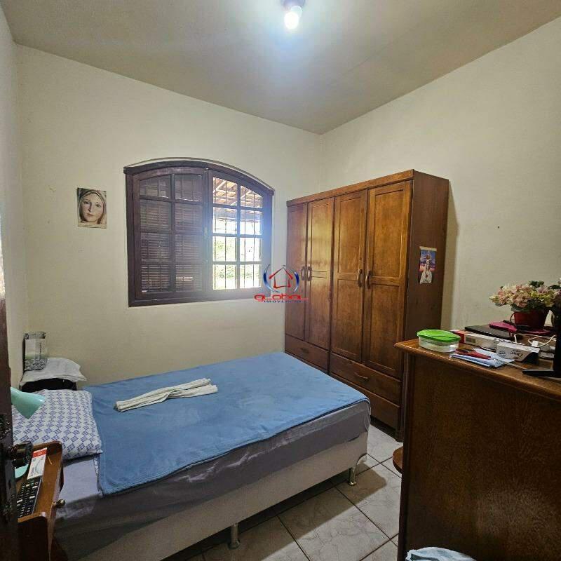 Casa, Braúnas, 4 Quartos, 7 Vagas, 1 Suíte