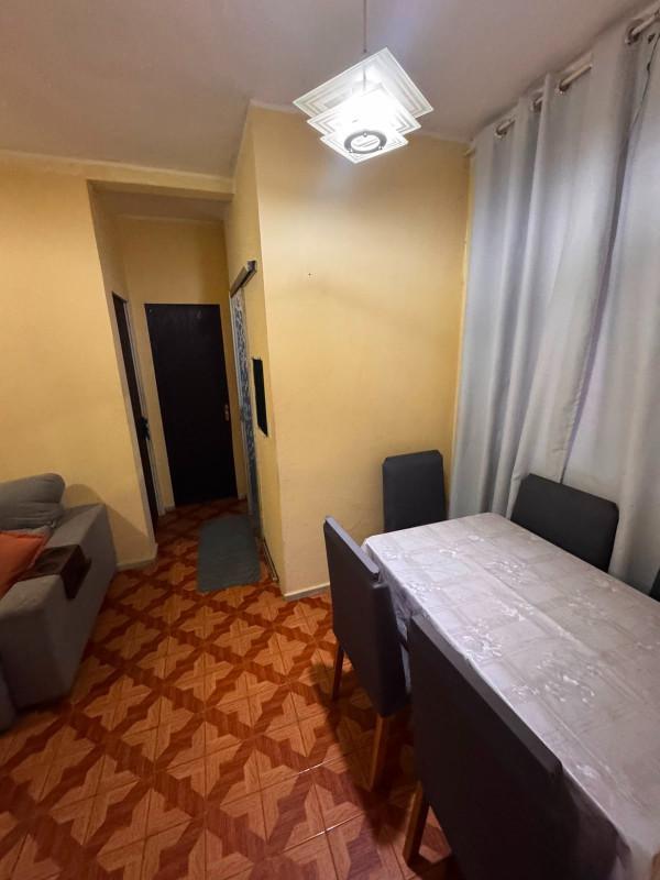 Apartamento, Tirol (barreiro), 2 Quartos, 1 Vaga
