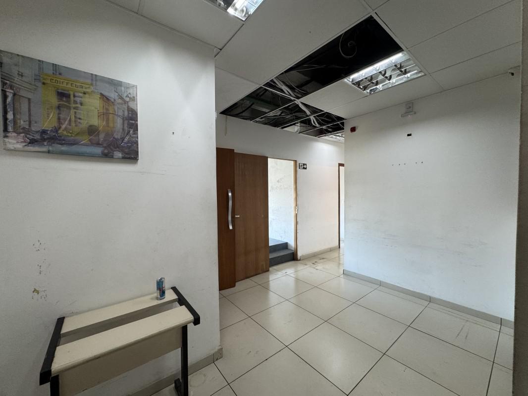 Andar, Centro, 0 Quarto, 10 Vagas