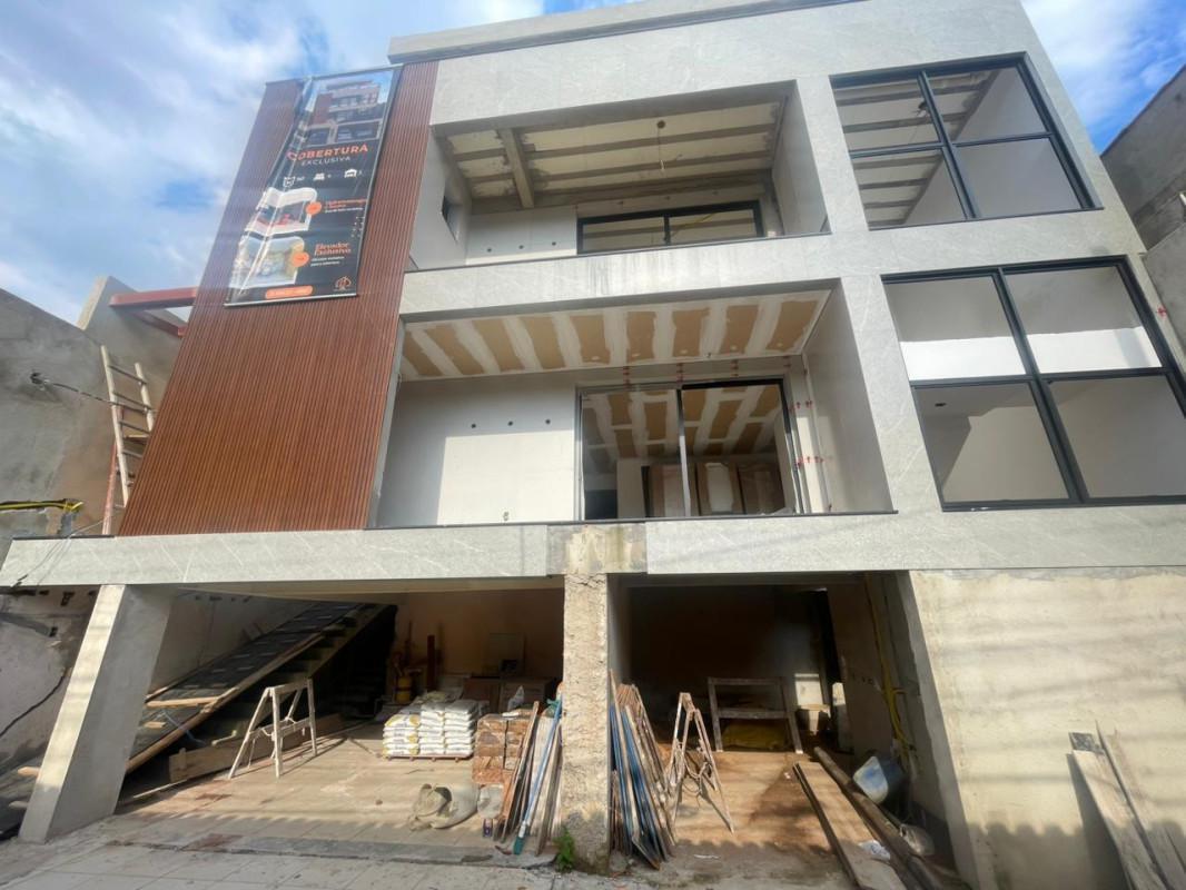 Cobertura, Jardim Riacho das Pedras, 4 Quartos, 3 Vagas, 2 Suítes
