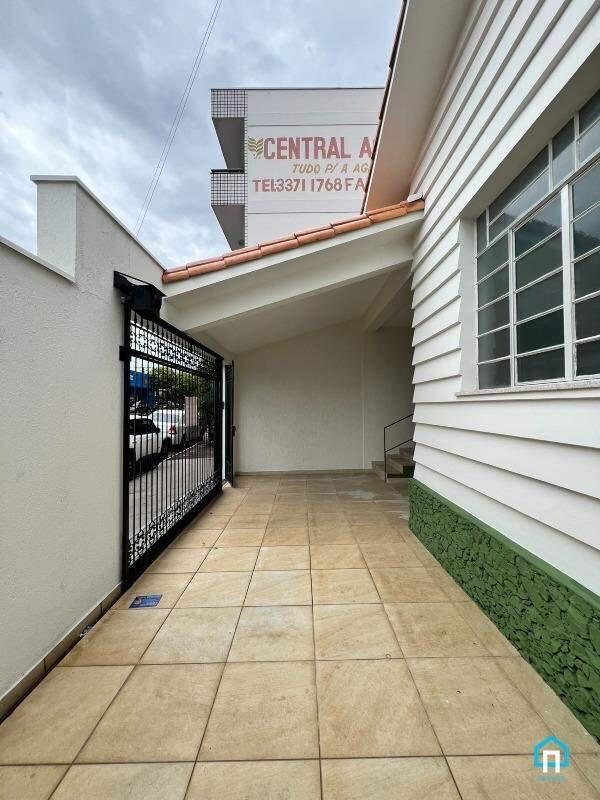 Casa, Centro, 2 Quartos, 1 Vaga, 1 Suíte
