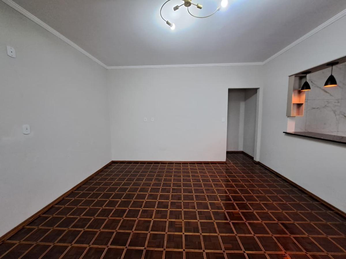 Casa, Centro, 3 Quartos, 0 Vaga