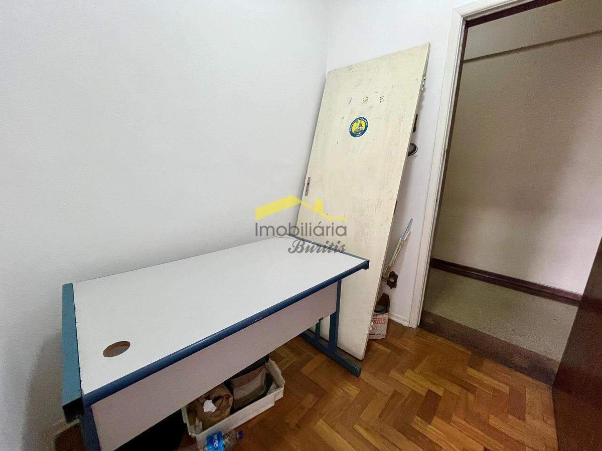 Sala, Centro