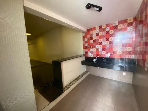 Casa Comercial, Funcionários, 1 Quarto