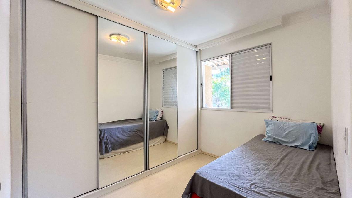 Casa, Buritis, 4 Quartos, 2 Vagas, 1 Suíte