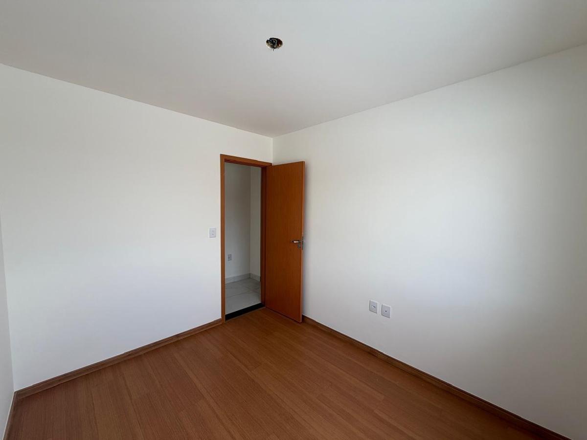 Apartamento, Santa Cruz Industrial, 3 Quartos, 2 Vagas, 1 Suíte