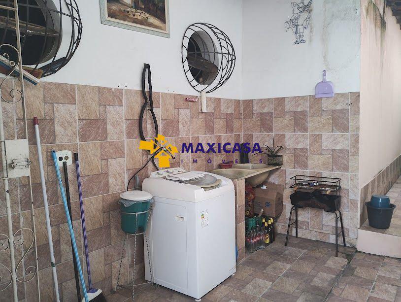 Casa, Nossa Senhora da Saúde, 4 Quartos, 2 Vagas, 1 Suíte