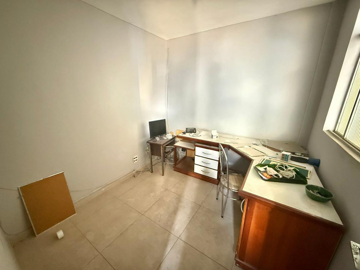 Galpão, São Francisco, 0 Quarto, 10 Vagas