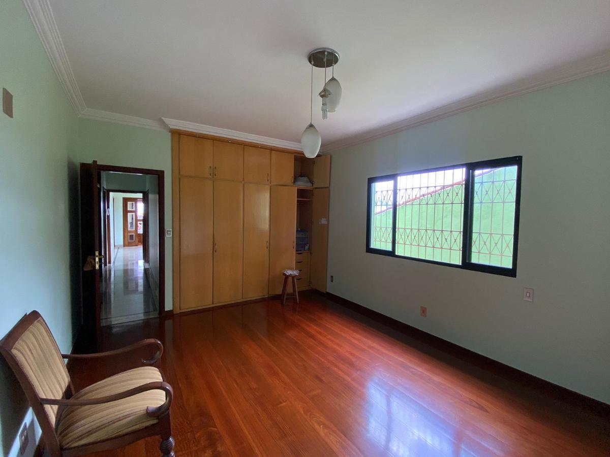 Casa, Concórdia, 4 Quartos, 2 Vagas, 1 Suíte