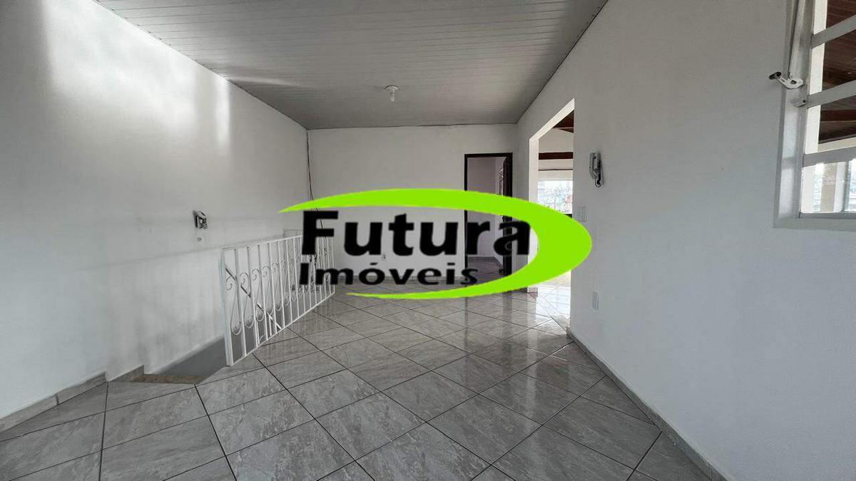 Casa, Miramar (barreiro), 4 Quartos, 2 Vagas, 2 Suítes